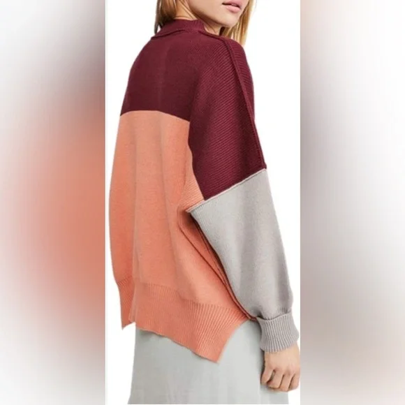Free People oversized colorblock sweater. Size L. Can fit up to XXL. - Picture 2 of 6